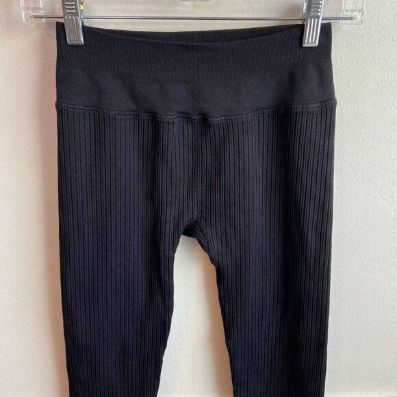 NWOT NUX Black Ribbed Leggings - Picture 4 of 6